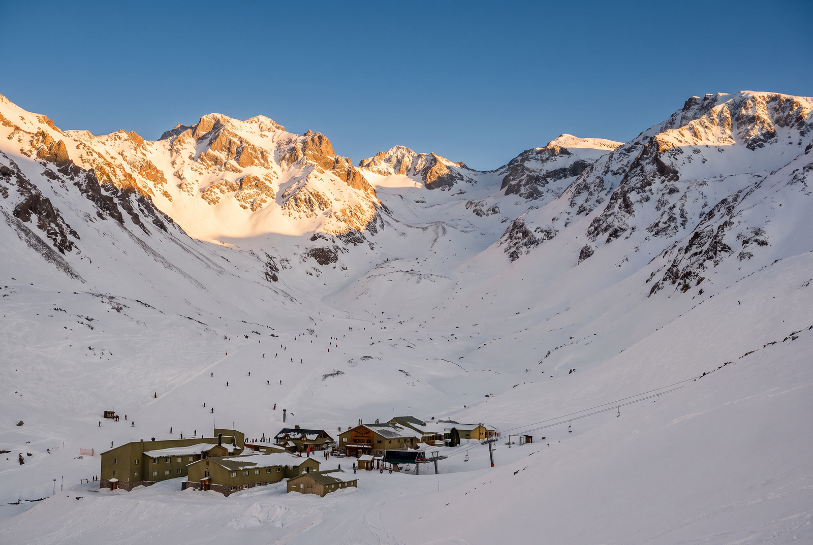 Las Leñas Ski Resort: Skiing Near Mendoza Wine Country